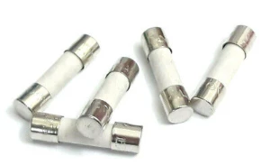 فيوز سيراميكي 2 سم / CERAMIC FUSE 5X20