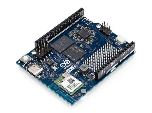 أردوينو أونو كيو (2 جيجابايت رام / 16 جيجابايت ذاكرة داخلية) / Arduino UNO Q 2GB RAM / 16GB eMMC